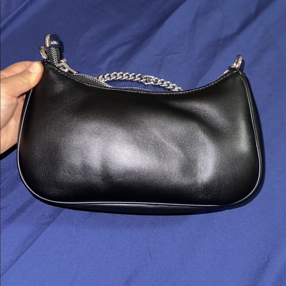 COACH Teri Shoulder Bag With Signature Quilting - Picture 4 of 6